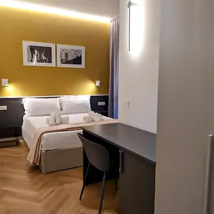 mako-suites-300-m-dalla-stazione.it-lombardy.com/